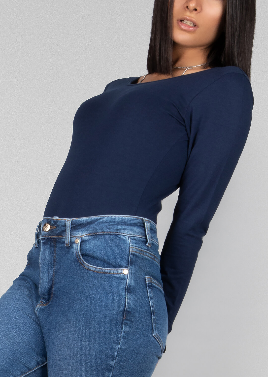 بادی زنانه پشت باز